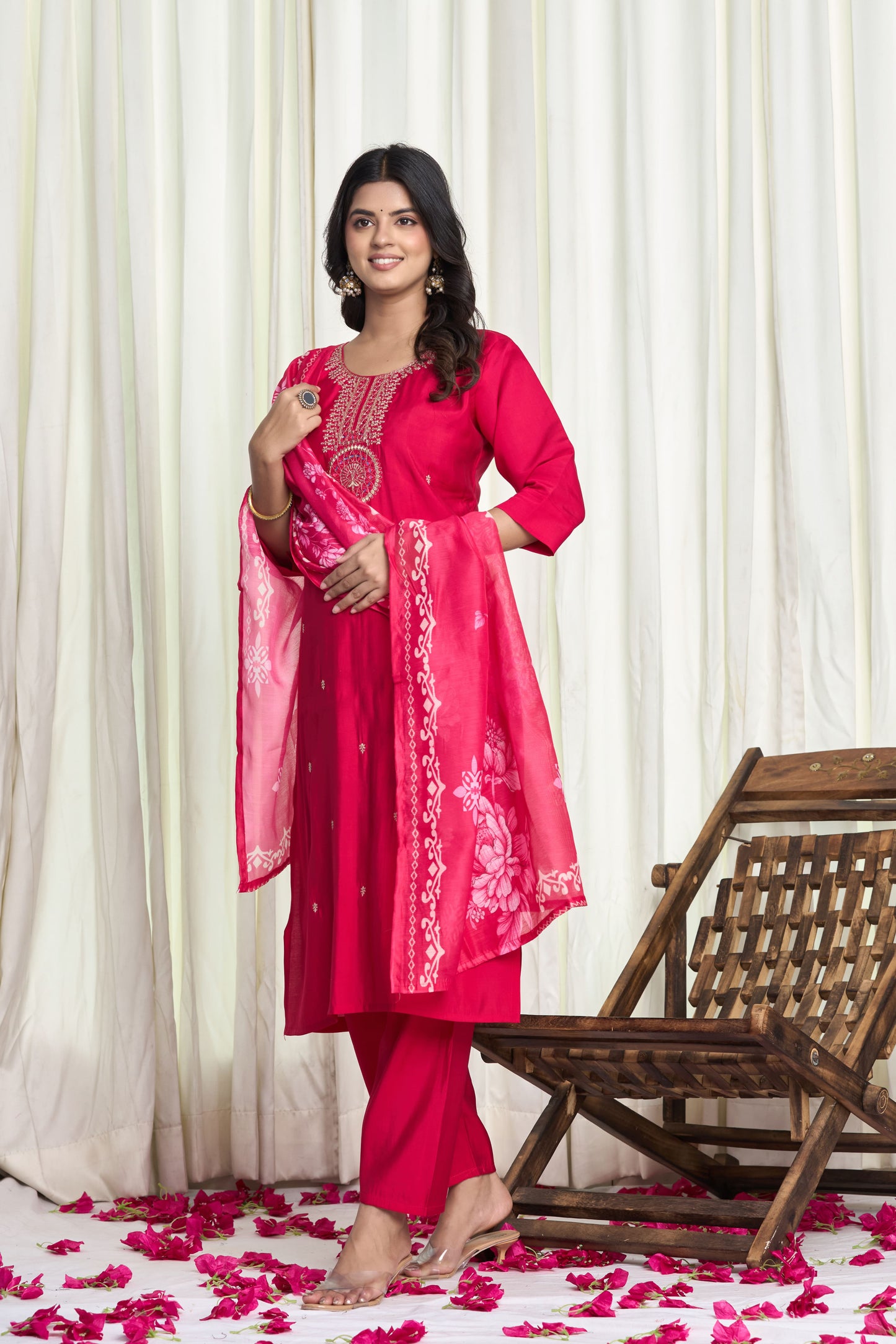 Pink Embroidered Kurta Set with Floral Dupatta – Royale