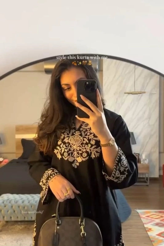 Noir Zari Bloom Embroidered Kurta