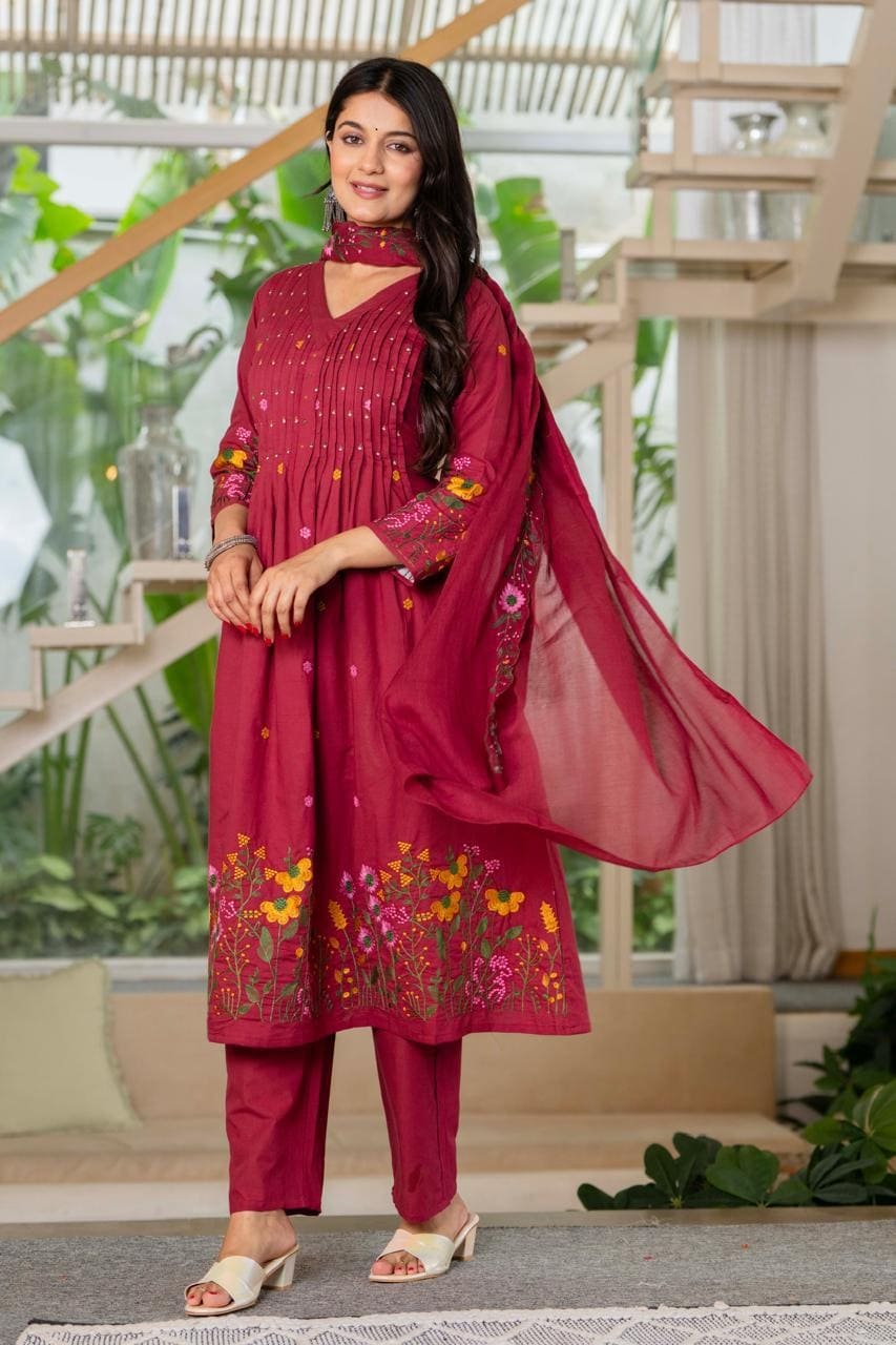 Maroon Floral Embroidered Kurti Pant Suit Set With Dupatta
