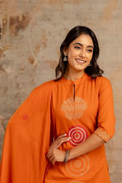 Rust Modern Graphic Cotton Kurta Set with Wide Dupatta