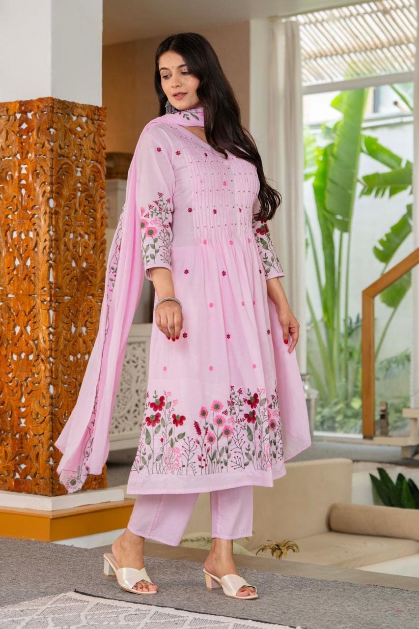 Ivory Floral Embroidered Cotton Kurta Set Elegant Style