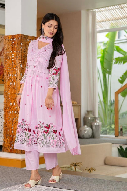 Ivory Floral Embroidered Cotton Kurta Set Elegant Style