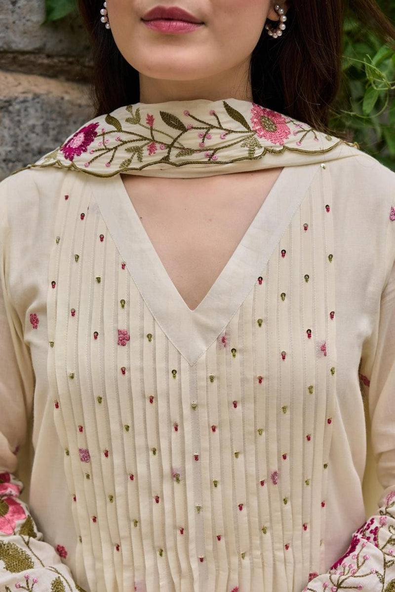 Ivory Floral Embroidered Anarkali Kurta Set with Scallop Dupatta