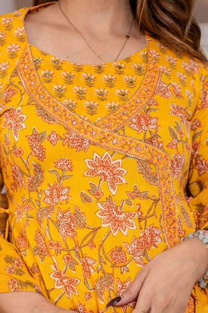Yellow Floral Printed Kurti Pant Suit Set With Dupatta